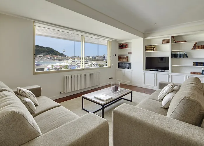 Playa De La Concha 3 Apartment By Feelfree Rentals
