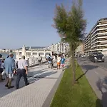 Playa De La Concha 3 Apartment By Feelfree Rentals